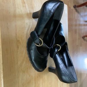 Aerosols heeled Mary Janes lightly worn